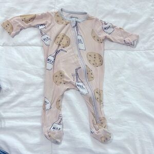 Mud Pie onesie milk & cookies 6 months
